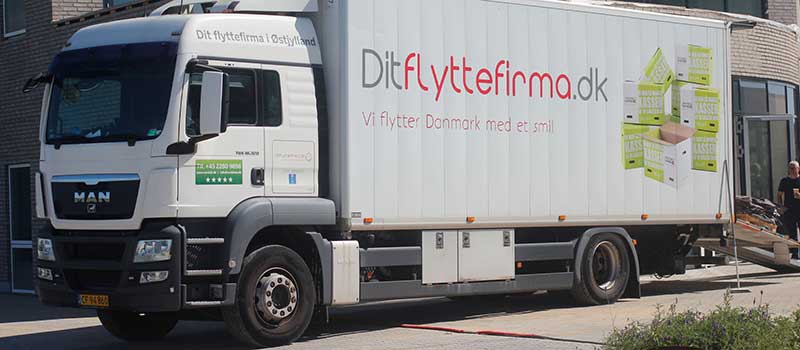 kontakt Dit Flyttefirma firmabil